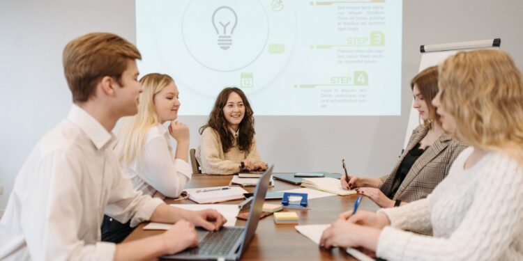 The Great Boss: Five Steps To Becoming A Business Savvy Visionary