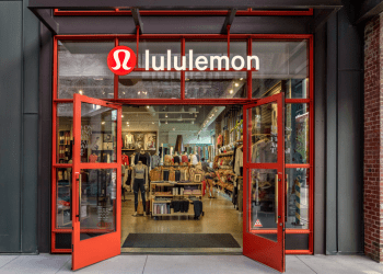 Lululemon Review: The Most Protective And Comfortable Sportswear & Yoga wear