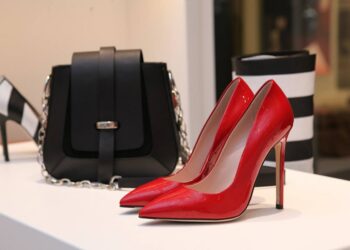 Moliera2 Review: Luxury Women’s Shoes and Clothing Brand With Unbeatable Prices