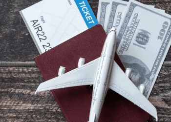The 5 Reasons Why You Should Book Your Flight Tickets Early