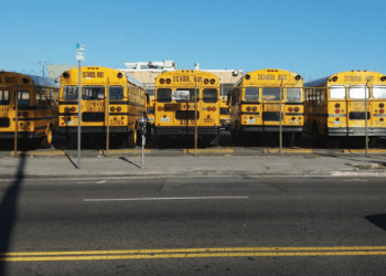 The Benefits of Riding The Bus in Los Angeles